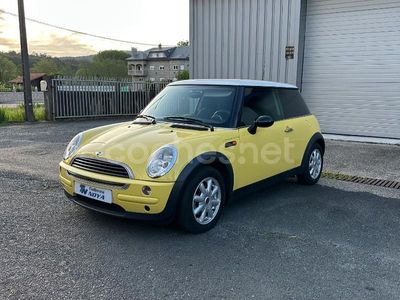 Usado Mini ONE 90 CV (66 kW) 2003 Amarillo Utilitario