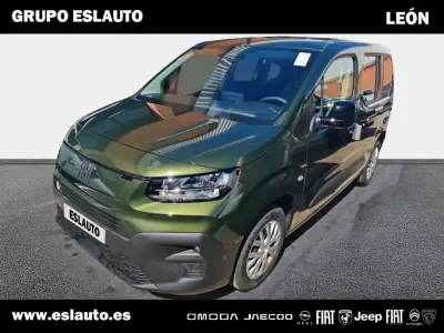 Nuevo Fiat Doblò 102 CV (75 kW) 2025 Verde Monovolumen
