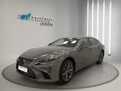 Usado Lexus LS500h 300 CV (220 kW) 2018 Gris metalizado Berlina