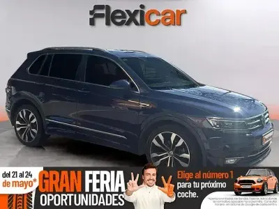 Usado VW Tiguan Sportline 150 CV (110 kW) 2018 Azul SUV