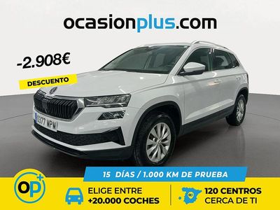 Usado Skoda Karoq Selection 115 CV (84 kW) 2024 Blanco SUV