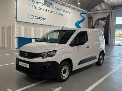 Usado Peugeot Partner 99 CV (72 kW) 2022 Blanco Monovolumen