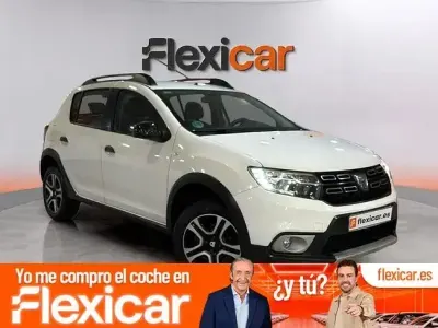 Usado Dacia Sandero Comfort 90 CV (66 kW) 2018 Blanco Berlina