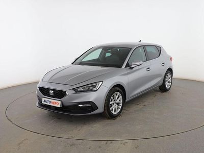 Usado Seat Leon Style 131 CV (96 kW) 2021 Gris Utilitario