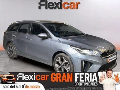 Usado Kia Ceed 141 CV (103 kW) 2022 Gris / plata Utilitario