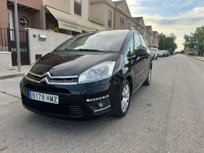 Usado Citroën Grand C4 Picasso 112 CV (82 kW) 2012 Negro Monovolumen
