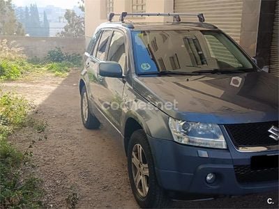 Gris / plata Usado 2006 Suzuki Grand Vitara SUV | 7000 € (Precio justo)