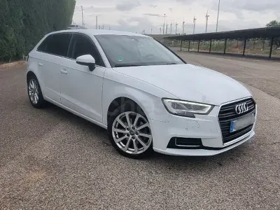 Usado Audi A3 Ambiente 150 HP (110 kW) 2019 Branco Sedan