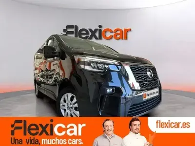 Usado Nissan Primastar N-Connecta 110 CV (80 kW) 2023 Negro Monovolumen