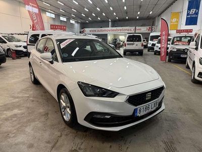 Usado Seat Leon Reference 116 CV (85 kW) 2022 Blanco Utilitario