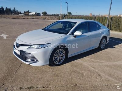 Blanco Usado 2020 Toyota Camry Luxury Berlina | 24.000 € (Precio justo)