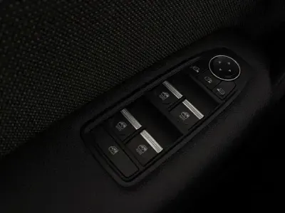 Usado Renault Captur Techno 100 CV (73 kW) 2025 Gris SUV