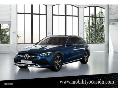 Usado Mercedes C220 199 CV (146 kW) 2022 Azul Familiar
