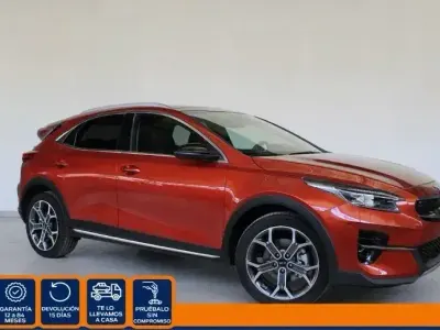 Usado Kia XCeed 141 CV (103 kW) 2022 Naranja SUV