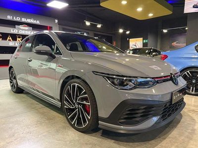Usado VW Golf VII GTI Clubsport 301 CV (221 kW) 2021 Gris / plata Utilitario