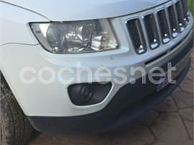 Usado Jeep Compass Sport 136 CV (100 kW) 2012 Blanco SUV