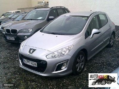 usado Peugeot 308 5p Premium 1.6 HDi 112 FAP