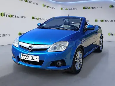 Usado Opel Tigra Sport 70 CV (51 kW) 2005 Azul Descapotable