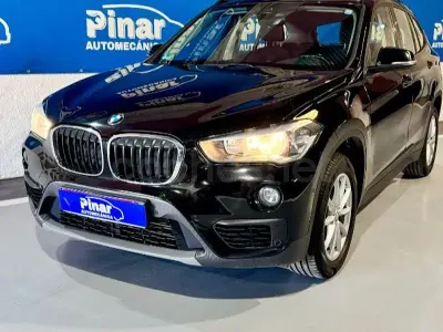 Usado BMW X1 Comfort Edition 136 CV (100 kW) 2017 Negro SUV