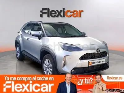 Usado Toyota Yaris Cross Active 116 CV (85 kW) 2025 Gris / plata SUV