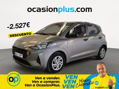Usado Hyundai i10 67 CV (49 kW) 2022 Gris / plata Utilitario