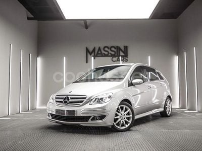 Usado Mercedes B180 109 CV (80 kW) 2007 Gris / plata Monovolumen