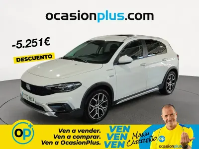 Usado Fiat Tipo Cross 130 CV (95 kW) 2022 Blanco Berlina