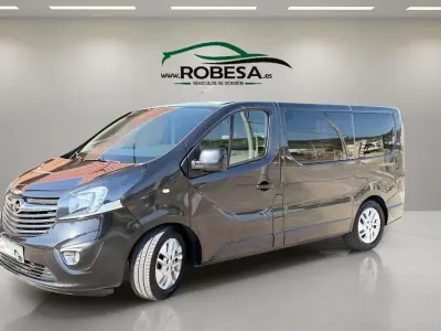 Usado Opel Vivaro 144 CV (105 kW) 2015 Negro Monovolumen