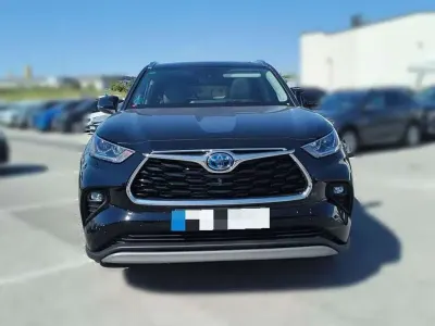 Usado Toyota Highlander Luxury 246 CV (180 kW) 2022 Negro SUV