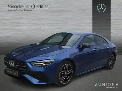 Usado Mercedes CLA200 163 HP (119 kW) 2025 Azul Coupé