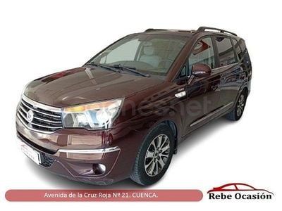 Usado Ssangyong (KGM) Rodius Limited 178 CV (130 kW) 2017 Granate Monovolumen