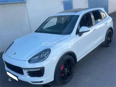 Usado Porsche Cayenne Turbo 520 CV (382 kW) 2017 Blanco SUV