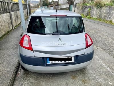 Gris / plata Usado 2005 Renault Mégane II Authentique Berlina | 2500 € (Precio justo)