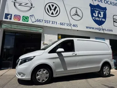 Usado Mercedes Vito 136 CV (100 kW) 2021 Blanco Van