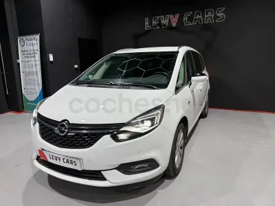 Usado Opel Zafira Tourer Selective 136 CV (100 kW) 2017 Blanco Monovolumen