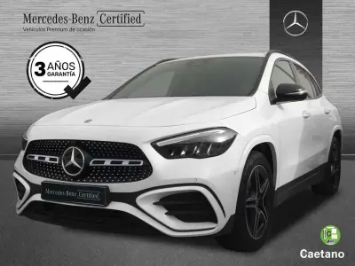 Usado Mercedes GLA200 163 CV (119 kW) 2023 Blanco SUV