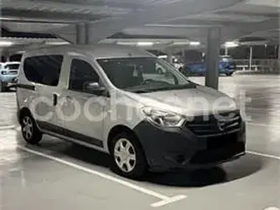 Usado Dacia Dokker Ambiance 75 CV (55 kW) 2015 Gris / plata Monovolumen
