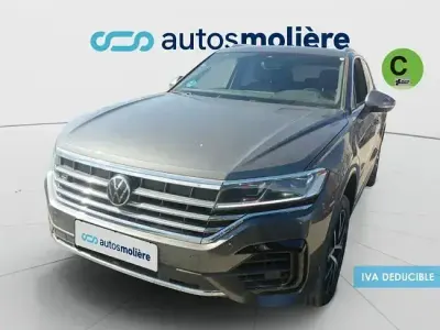 Käytetty VW Touareg Elegance 286 HP (210 kW) 2022 Harmaa Katumaasturi