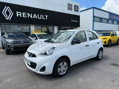 Używany Nissan Micra Acenta 80 KM (58 kW) 2015 Biały Hatchback