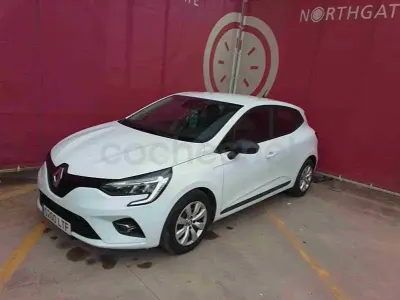 Usado Renault Clio V Business 100 CV (73 kW) 2021 Blanco Berlina