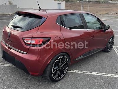 Rojo Usado 2017 Renault Clio IV Zen Berlina | 9700 € (Precio justo)