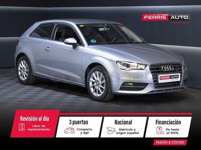 Usado Audi A3 Attraction 110 CV (80 kW) 2016 Gris / plata Berlina