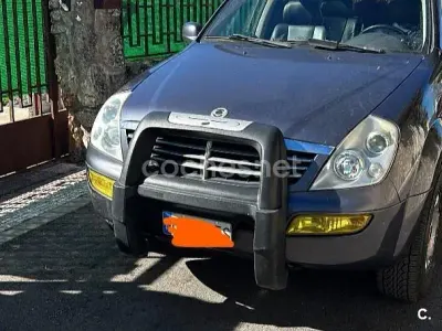 Usado SsangYong Rexton 165 CV (121 kW) 2005 Azul SUV