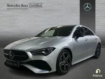Usado Mercedes CLA220 190 CV (139 kW) 2025 Gris / plata Berlina