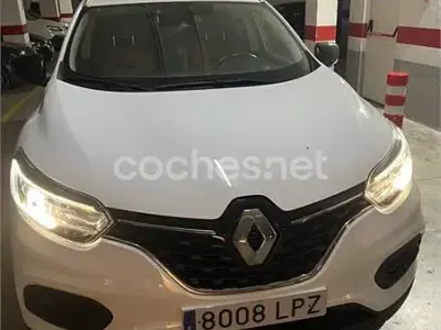 Usado Renault Kadjar LIMITED 140 CV (102 kW) 2021 Blanco SUV