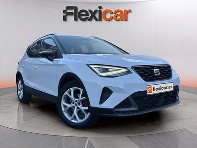Usado Seat Arona FR 150 CV (110 kW) 2023 Blanco SUV