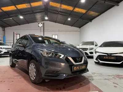Usado Nissan Micra Acenta 71 CV (52 kW) 2018 Azul Utilitario