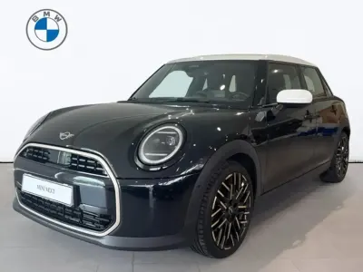 Usado Mini Cooper 114 kW (156 CV) 2025 Midnight black ii metalizada Utilitario
