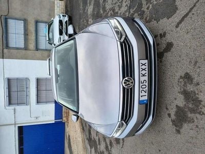 Usado VW Passat Business 150 CV (110 kW) 2019 Gris Familiar