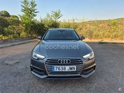 Usado Audi A4 S-Line 150 CV (110 kW) 2016 Gris / plata Berlina